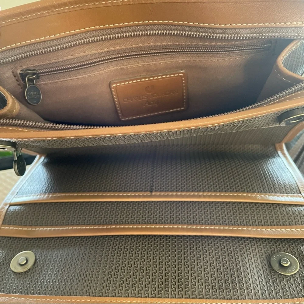 HOST PICK⭐️ Charles Jourdan Designer Vintage Bag +organiser insert - Picture 8 of 12